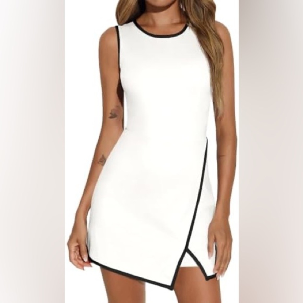 All in motion White Sleeveless Tennis Dress with Black Trim Size Medium